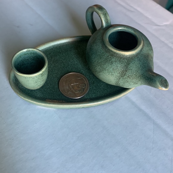Russ jade small tea pot  cup and plate - Picture 5 of 8